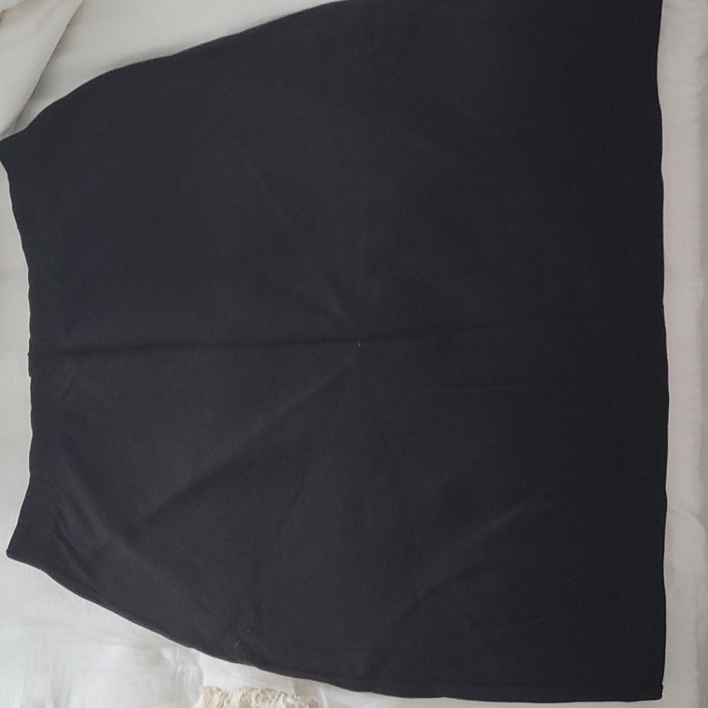 Black pencil skirt